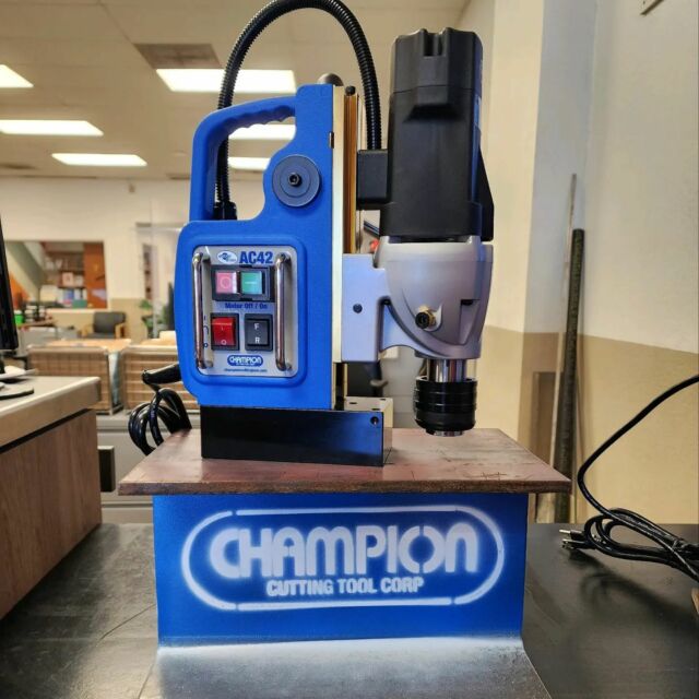 🚨NEW PRODUCT ALERT🚨 We now have the Champion AC42 Magnetic Drill in stock! This bad boy drills, taps, and reams with ease. We also carry the AC35 model. Give us a call for current pricing or swing by our Long Beach location to check them out! #newproduct #magneticdrill #ChampionAC42 #ChampionAC35 #fabricationspecialties #LongBeach #magneticdrill #championdrill #metalworking #steelcutting #industrialtools
